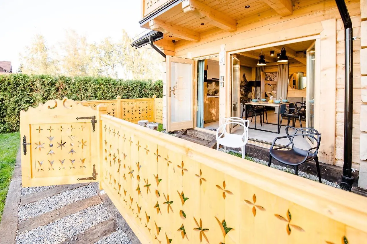 Skansen Holiday Cholerzyn Bed & Breakfast