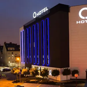 Hotel Q